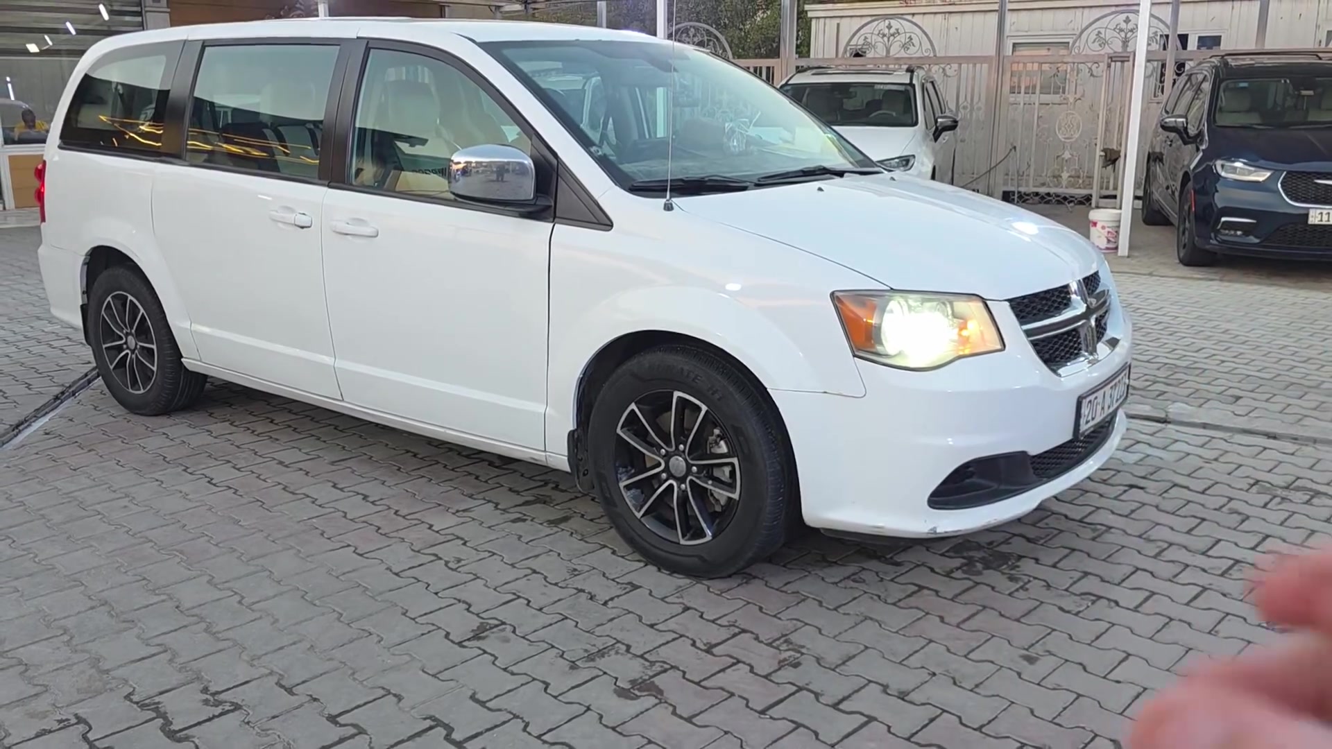 السلام عليكم 
#دوج_كرفان2018
#معرض_دبي_للسيارات 
#السعر145$
العنوان📌
بغداد الجديدة شارع المسبح قرب جبار ابو الشربت معرض دبي للسيارات الاستفسار الاتصال على الرقم 
***********
