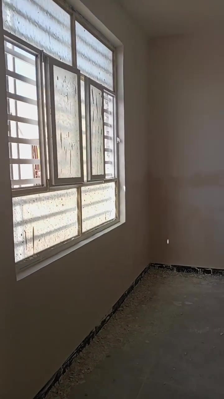 السلام عليكم ايوه هذا عنده لابو اخبارك او اسبنت او جلس يشتغل له يوميه غرفه وشغل درجه اولى حصرا بس بالديوانيه هذا رقمي واتصلوا عليه***********
