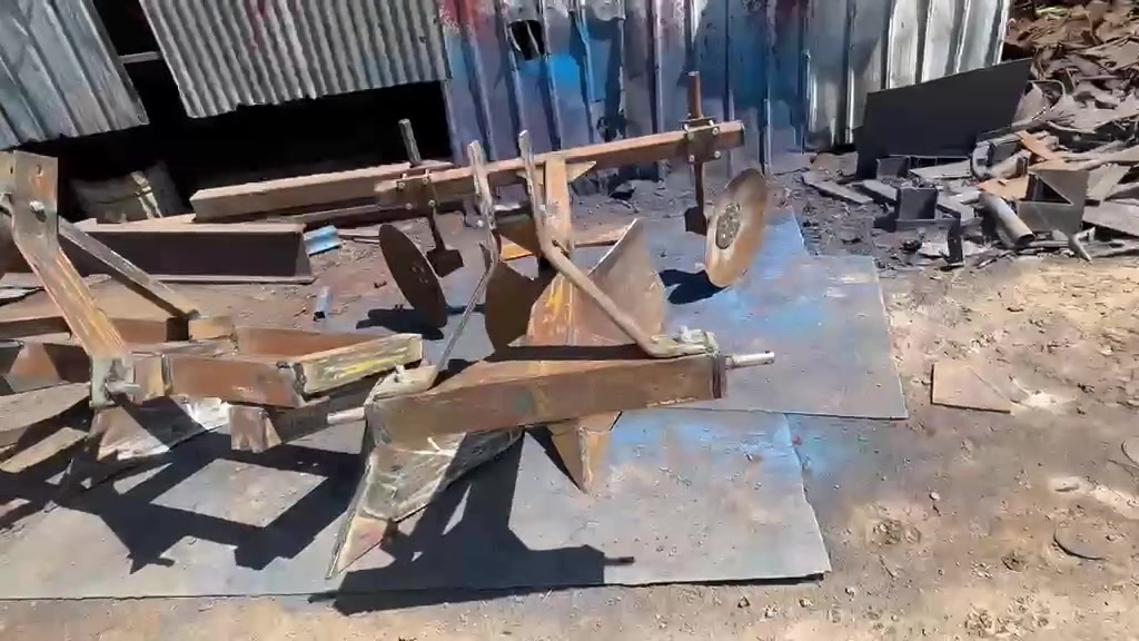 للبيع ديجر مال بتيته 💪
متوفر جميع الأحجام داخل معمل وحداده النعيمي للمعدات الزراعيه 

بإدارة عبادي النعيمي 🦅

المكان بغداد المحموديه سريع الدولي الجسر الرابع 📍 

متوفر بيع او مراوس 🔃 

يتوفر توصيل جميع محافظات العراق ✈️ 

ملاحظه اتصل على الرقم رجاءً ❤️ 

اي استفسار واتساب 💎 

***********
***********
