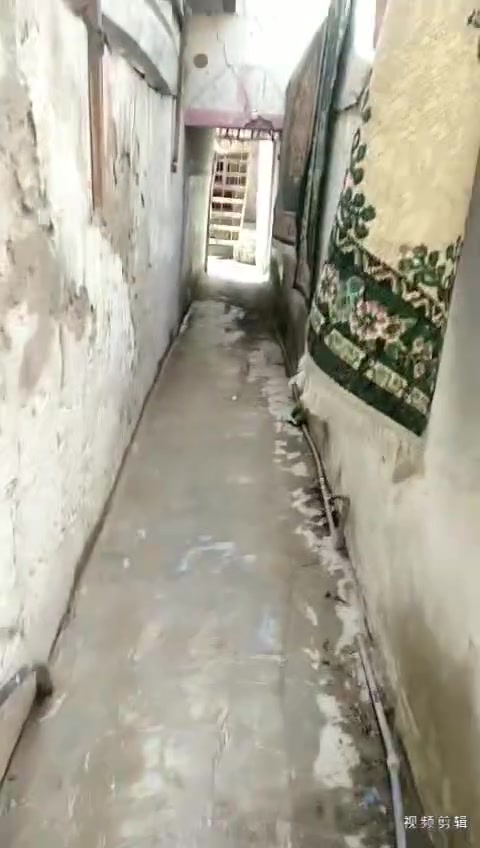 للبيع نص قطعه خلفيه 80 م بل الشعلة قطاع 3  بظهر متوسطه سيف الله بدايه شارع الاول سواق ابو علي بيت موقعه من الدربونه الفرع الاول ثاني بيت بصف الركن   تريدهه ترميم  سعر خاص واتساب
***********
للبيع نص قطعه خلفيه 80 م بل الشعلة قطاع 3  بظهر متوسطه سيف الله بدايه شارع الاول سواق ابو علي بيت موقعه من الدربونه الفرع الاول ثاني بيت بصف الركن   تريدهه ترميم  سعر خاص واتساب
