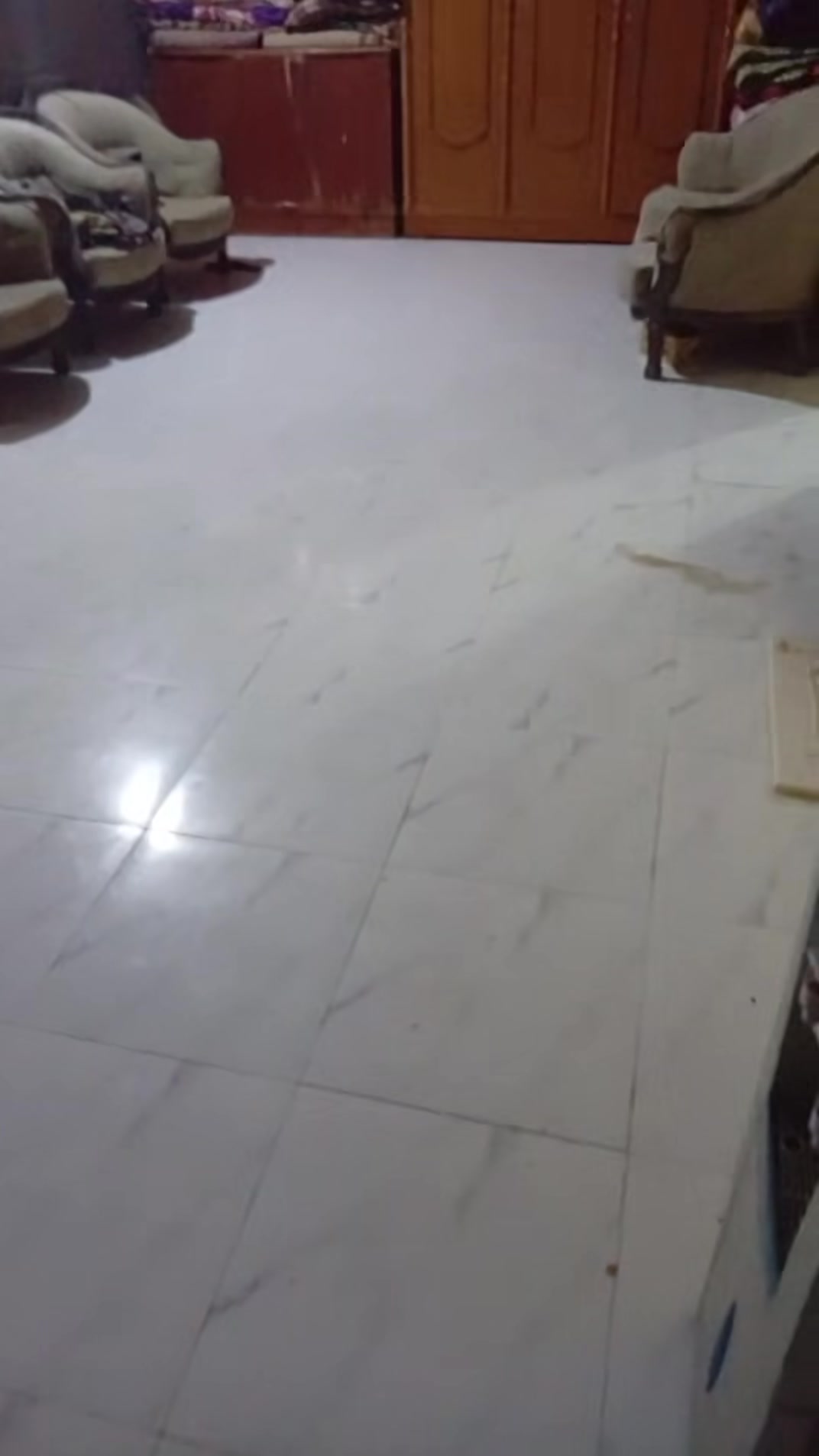 بيتي للبيع مساحه 200م غرفتين وصاله ومطبخ رقمي ***********
