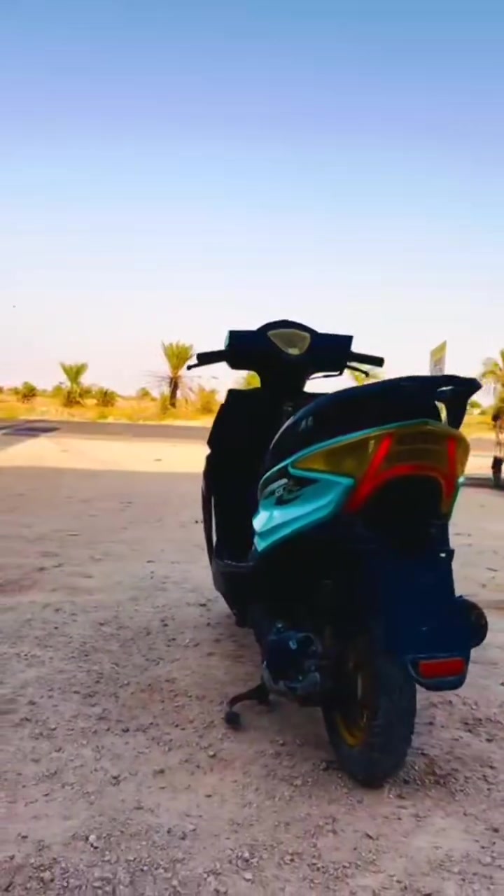 سلام عليكم دراجه سكنس GTR شوف العين نضيفه محرك نضيف شلعه معدل نكره سلف كهربائية شغاله السعر خاص متواجد واتساب الرقم
***********
