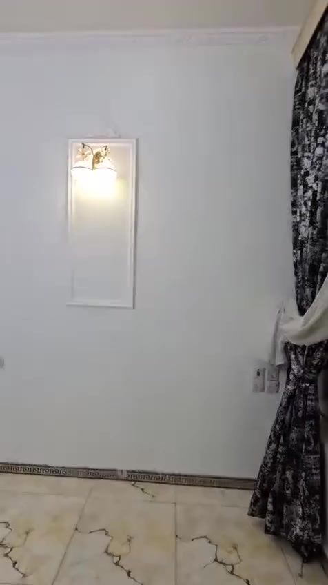 بيت للبيع قرب كليه الهادي المساحة ١٢٠ م  طابقين نظيف جدا طابو صرف يصلح استثمار سكن للطلاب الاتصال *********** حتى اذا مراوس
