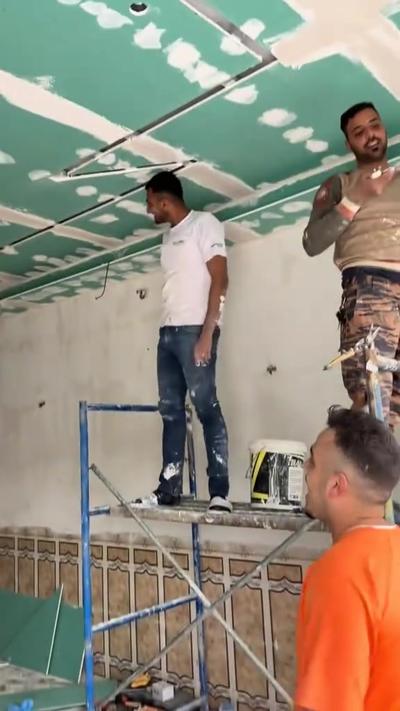أكيد، هذا محتوى فخم يليق بصفحة الذهبية للأصباغ والديكور:

⸻

✨ ليس كل ديكور يُنفَّذ… بل هناك ديكور يُصنع بإتقان.

في الذهبية للأصباغ والديكور نؤمن أن جمال المكان يبدأ من التفاصيل، لذلك نحرص على تقديم أعمال تجمع بين الفخامة، الجودة، والدقة في التنفيذ.

🔸 جبس بورد بتصاميم عصرية
🔸 إنارة مخفية بأحدث الأفكار
🔸 بديل الرخام وبديل الخشب
🔸 أصباغ داخلية وخارجية
🔸 تشطيبات تضيف لمسة راقية لكل منزل

لأن ثقتكم هي رأس مالنا… نلتزم بأفضل الخامات، وأدق التنفيذ، وتسليم العمل بالمستوى الذي تستحقونه.

📞 للاستفسار والحجز:
***********
***********

الذهبية للأصباغ والديكور
نرسم الفخامة… وننفذها بإبداع. ✨

#الذهبية_للأصباغ_والديكور #جبس_بورد #ديكورات #بديل_الرخام #بديل_الخشب #إنارة_مخفية #تشطيبات #ديالى #العراق
