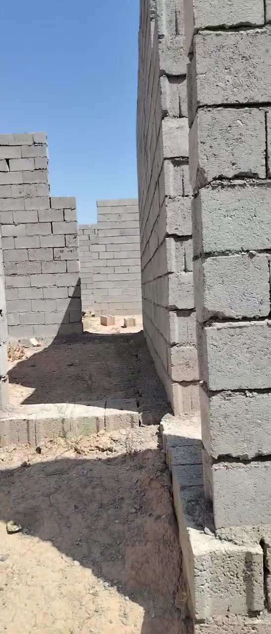 🏡 هيكل البيع– موقع مميز

السلام عليكم 🌹

📍 الموقع: خلف الخضر بكياعين الملالي وقريب ع جامع الجديد
📐 المساحة: 125متر
💧⚡ الخدمات: ماء وكهرباء واصل
💰 السعر: 15مليون وبيه مجال

📞 للاستفسار:***********
📩 أو تفضلوا خاص

🏠 شعندك للبيع؟ بيت أو قطعة أرض، تفضل خاص.
