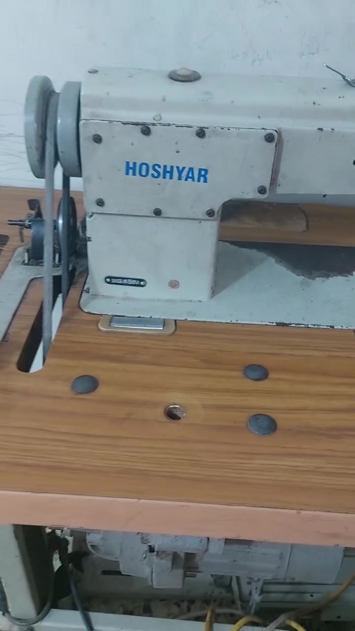 مكينه خياطه جاهزه للبيع العنوان الشعب واتساب ***********
