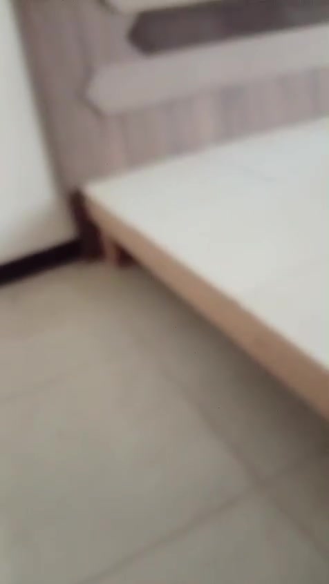 السعر75وبي مجال هاذا الرقم ***********
