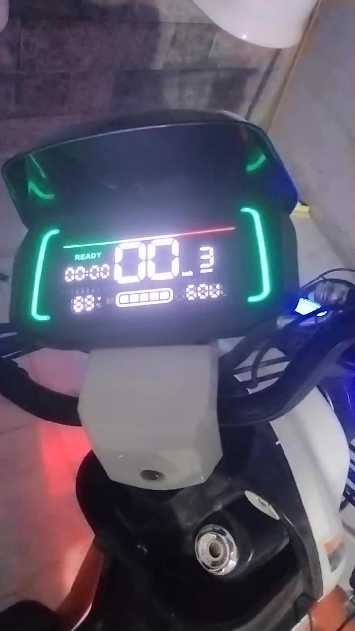 السلام عليكم
موطور للبيع كله شرط والفيديو دليل
 السعر 450 وبيه مجال
مكاني بيجي
***********
