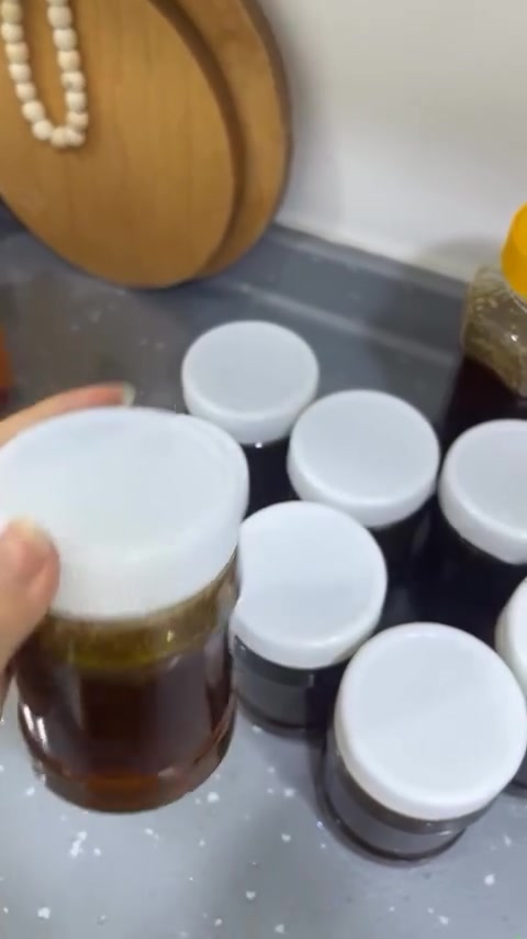 عسل طبيعي • كيلو • نصف كيلو