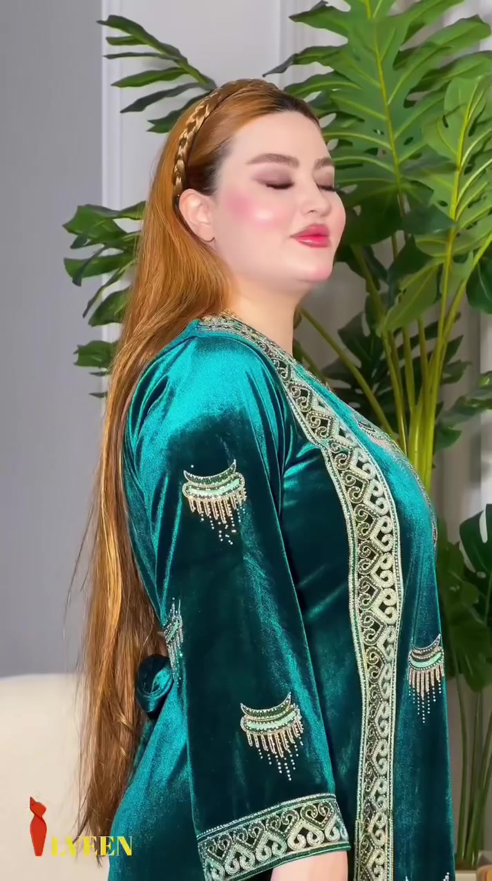 دشداشة قديفة سوبر الماس دبل كلوش حزام
⚜️سعر الدرزن 185 الف ⚜️
قياسات L XL 2XL 
الدرزن يجي 4 الوان 
اقل طلب درزن
