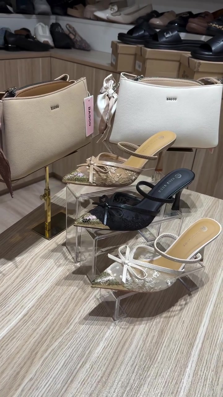 قطع تجنن قوية بشكل مو طبيعي متحصليها بس يمنا🎀🥺"
قياسات كاملة ❗️
توصيل متوفر📍"
