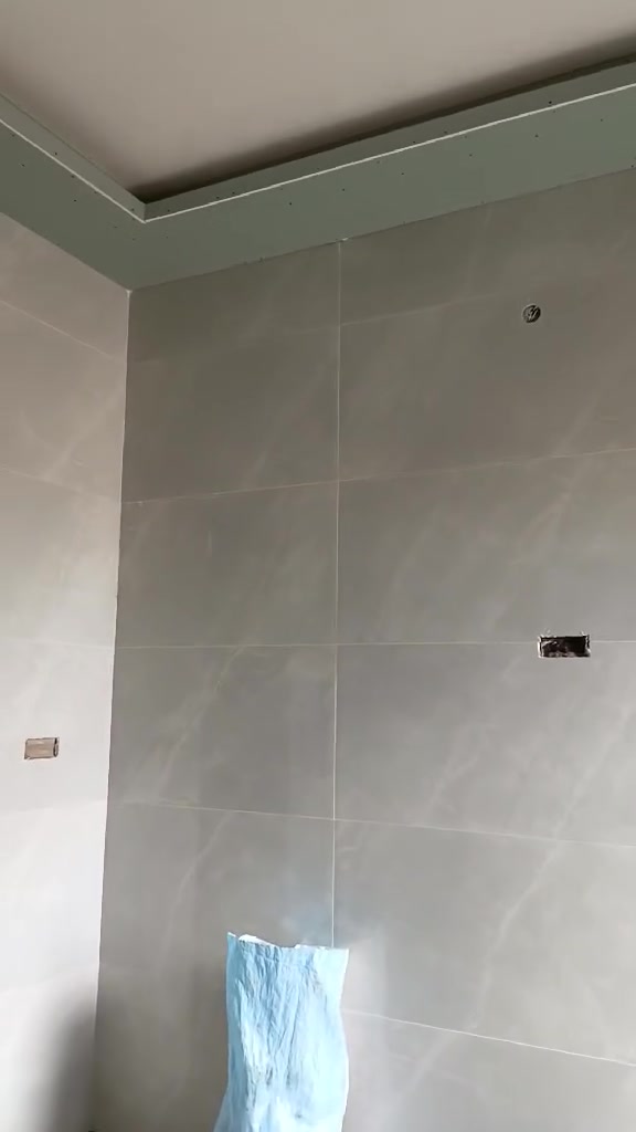 سلام عليكم خلفه سيراميك ورضيات شغل هندسي

 *********** /*********** وتساب  والتزام بالوعد من ديوانيه
