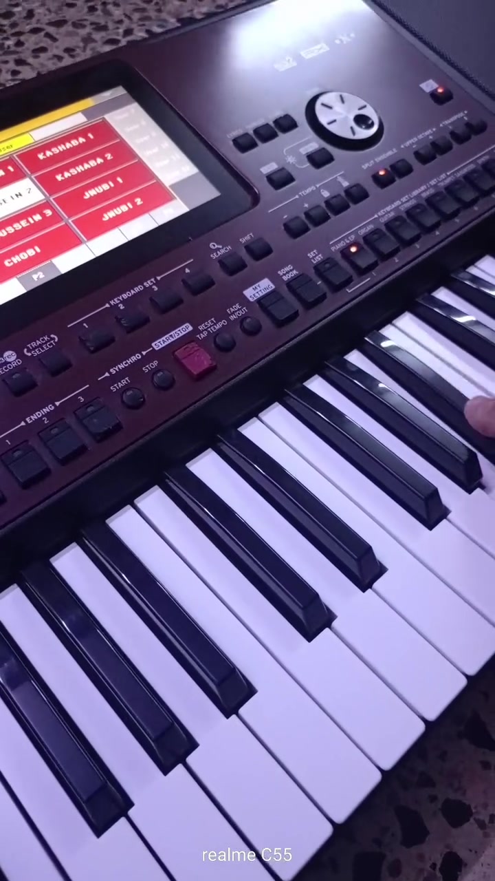 السلام عليكم كورج 700 أخو الجديد مامفتوح ابد برنامج فول وجنطه السعر 8 ونص نهاية مكان بغداد الزعفرانيه ***********

نص مكتوب في الصور:
- realme C55