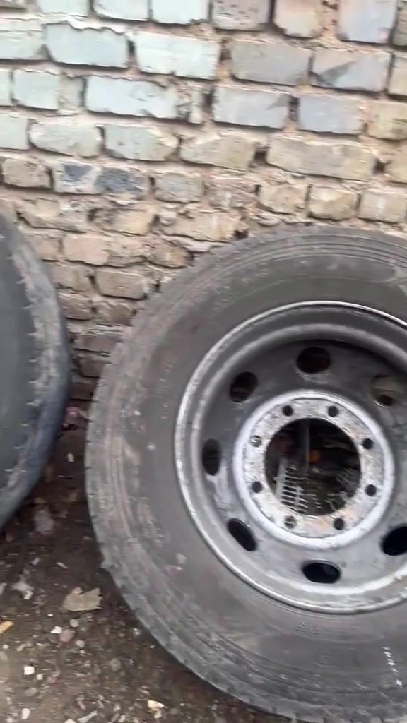 275/70/22.5 • زوجين نضيفات • بغداد حي اور