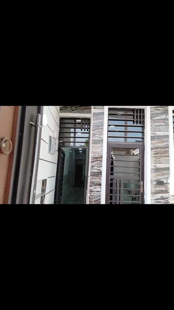 سلام عليكم مشتملين كل واحد 100 م بناء حديث بناء غير مشترك شغل درجه اولى كامل من كلشي تستلم مفتاح المنطقه جاهزه من كل الخدمات العنوان الحسينيه خدمات مصقط قرب شارع 11 قريب على شارع 20  السعر المشتمل الواحد  65 / وبيهن مجال حك الجيه                ‏‪***********‬‏
