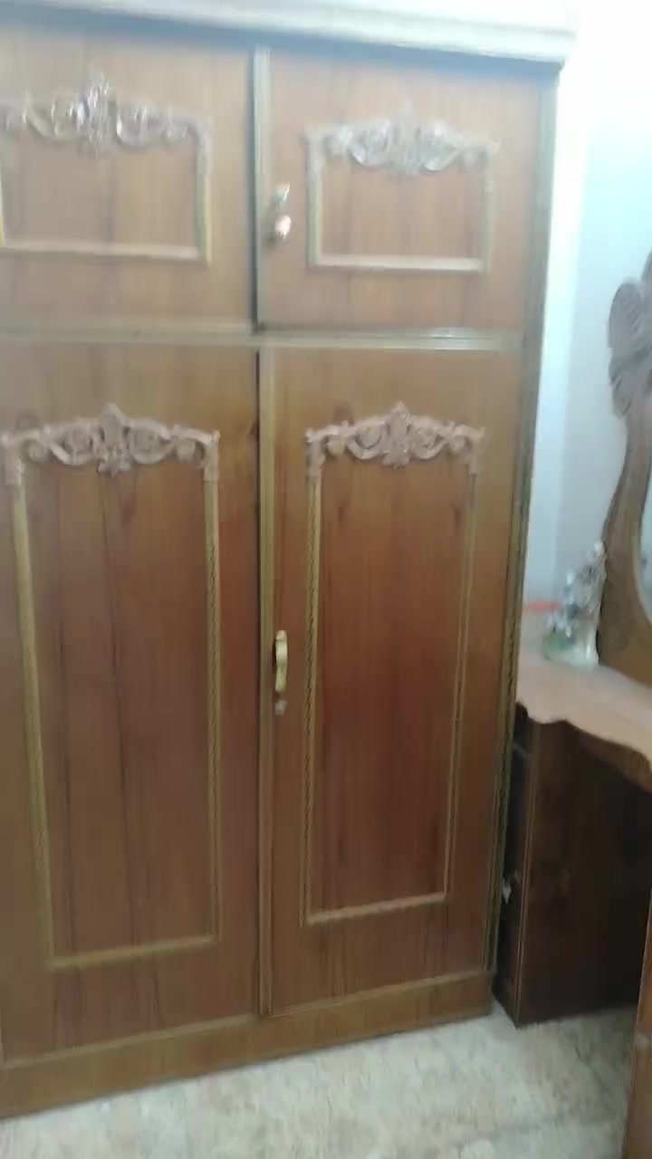 غرفه اخشاب • سبلت • نظيفه