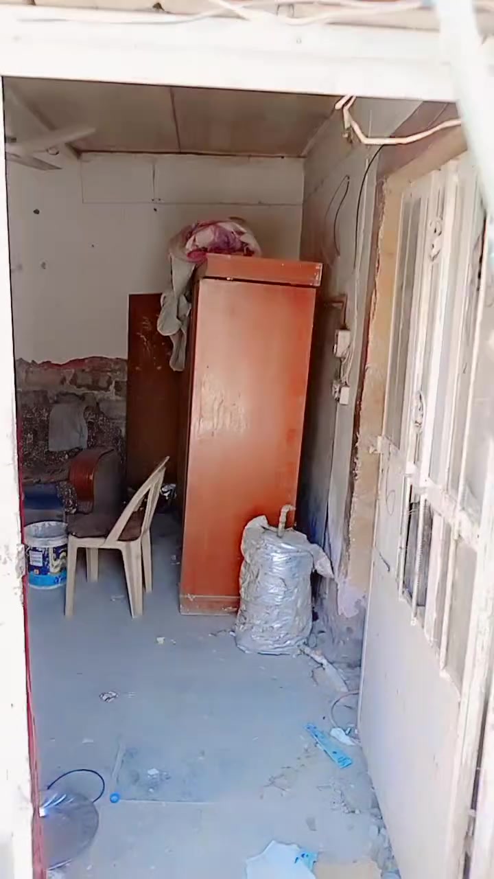 بيت للبيع مساحته 55 الشعب حي البساتين حي السلام قرب اسواق دونيا بل خدمي مقابل شارع صحه السعر 14  الاستفسار ***********
