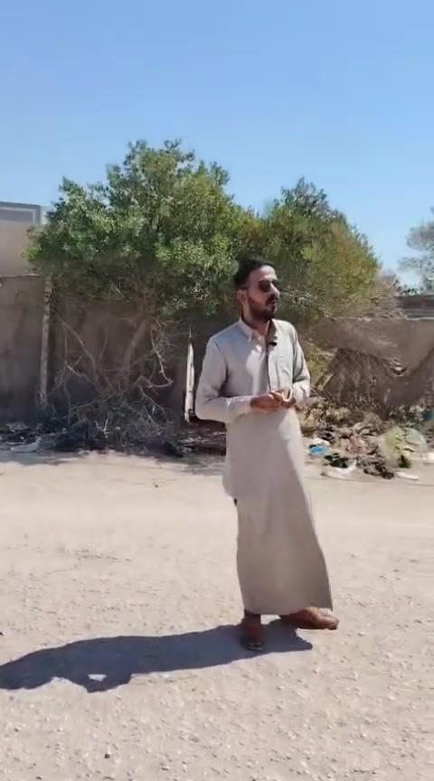 يعلن مكتب بركات الزهراء للعقار دونم مربع للبيع مبني بي ثلاثه بيوت الدونم ركن مربع حلو مرتب ع شارع سنتر تجاري كافه الأشجار بي العنوان بزل حجي علي منطقه الكرار مقايبل ال سعيد ***********
