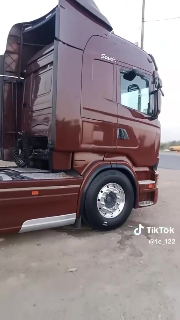 للبيع سكانيه ٢٠١١  بسمي سنويه جديده مربوطه براد جاهزه من كلشي ريتايدر كير راجز جوبلس امامي تخم تاير  سعر      ٢٧٥ ستفسار ***********
