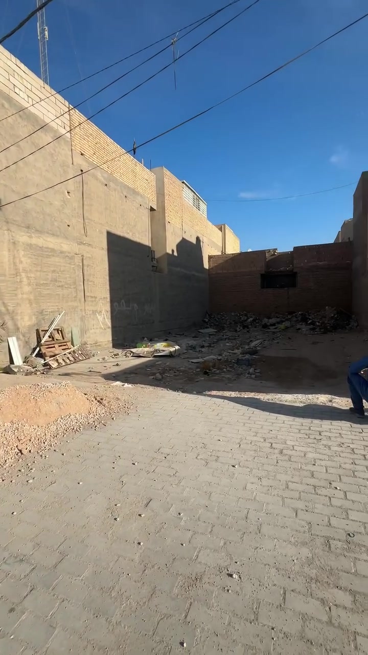 عرصة تجارية • ٢٢٠م • ملحق الفارس