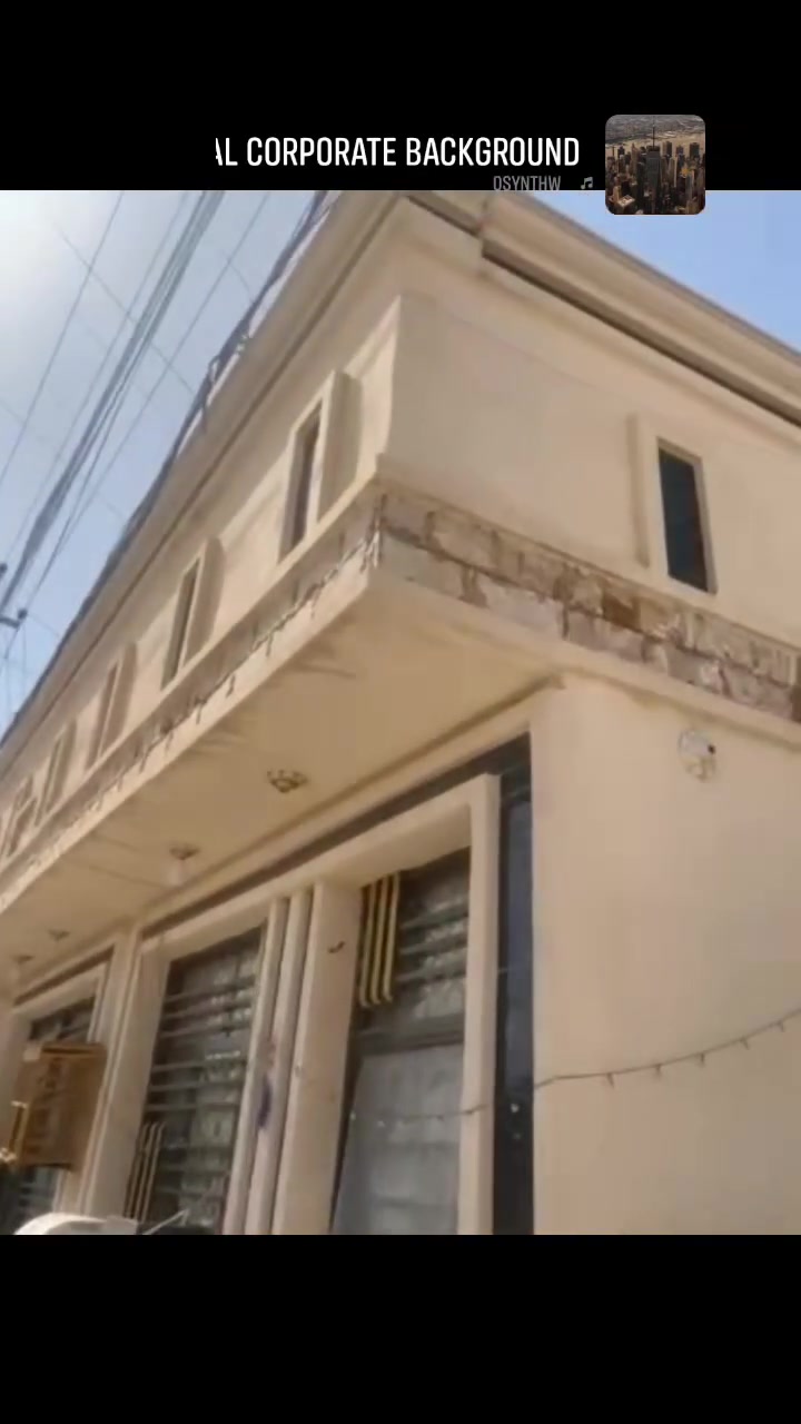 السلام عليكم  ورحمة الله وبركاته  

🏠بيت للبيع طابو زراعي سند 25     

📏 المساحة:150م بناء حديث طابوك   

مواصفات البيت:
✅ غرف نوم 2🛌
✅ صالة 🛋️
✅ مطبخ 🍽️
✅ صحيات 🚿
✅استقبال 
                                      

الموقع بغداد جسر ديالى الجديد السايد الواحد منطقه الكرغوالية   بصف مدرسة المسار  

اللأستفسار  الاتصال  ***********
