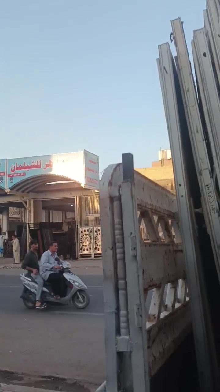 السلام عليكم وأحبت بابان  بي سي عدد تقريب 60باب 
سعر ياب 30الف بيع جمله فقط مكاني، نجف ***********
