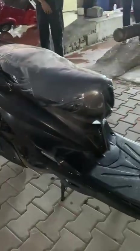 دراجه سكنس لد للبيع
مكينه كفاله برغي ما ملعوب بيهة 
بيهة يدات Ncy
بيهة صدر. برمبو 
دبلات خلفيه رياضي بلاد
سعر الدراجه واحد150 وبيهة مجال حك الجية 
رقم ***********
مكاني حسينيه
