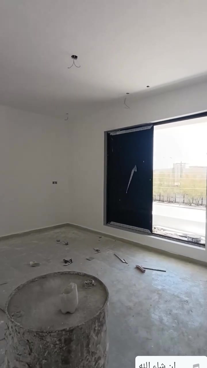 يا الله
سلام عليكم خلفه من العماره 
جص لبخ بياض نثر شغل نضيف درجة اولى متفرغ حاليا 
تواصل خاص متواجد 
اتصل ***********
واتساب ***********
