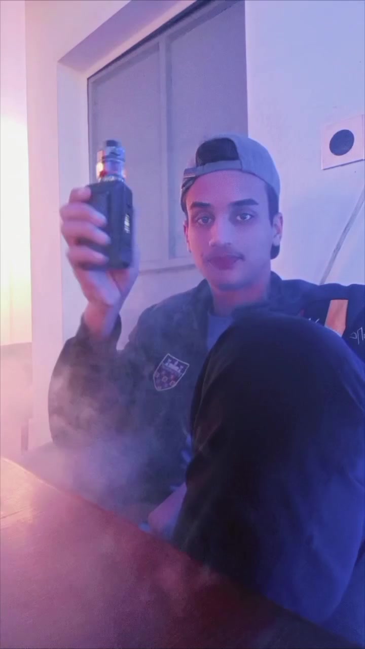السلام عليكم 
متوفر تانك اربتر خزان شبه جديد مابي اي عيوب 
ومتوفر جهاز كور من شركة VANDY VAPE مابي بي اي عيب جهاز شغال 100٪ يدعم ال200W حقيقي وبيه هواي خواص ويدعم بطاريات حجم 21 
ومتوفر بطاريات 21 جديدات من سامسونك
سعر التانك 40 الف
سعر الجهاز المود 50 الف
وسعر البطاريات 15 الف 
واذا كلهن اتساهل بلسعر وموضح كمية الدخان الي طالع بنفس ما يطول 3 ثواني الي يريدهن يراسلني على وتساب او يخابر ***********