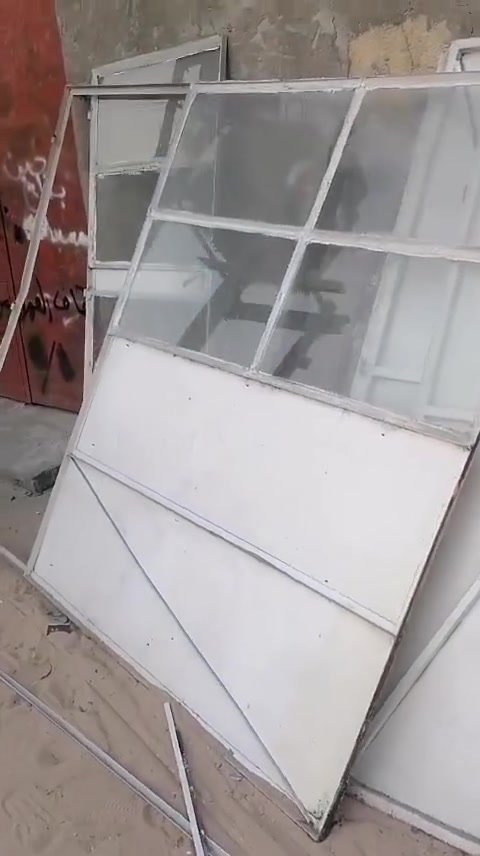 باب خمس طلاكات دفتري مع باب  جام جدد للبيع سعر كلهن ٢٠٠ الف  مع باب طلاكه واحده مكان كوت الحجاج‏‪***********‬‏
