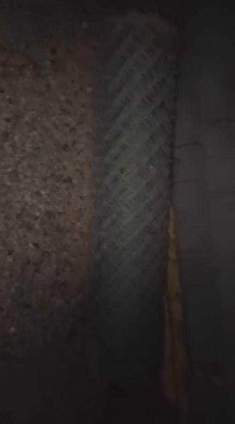 شبك اللبيع طول ٢٠ متر معه بوريات عدد ٤ طول ٣ متر مكان نصر حي امام رضى ***********
