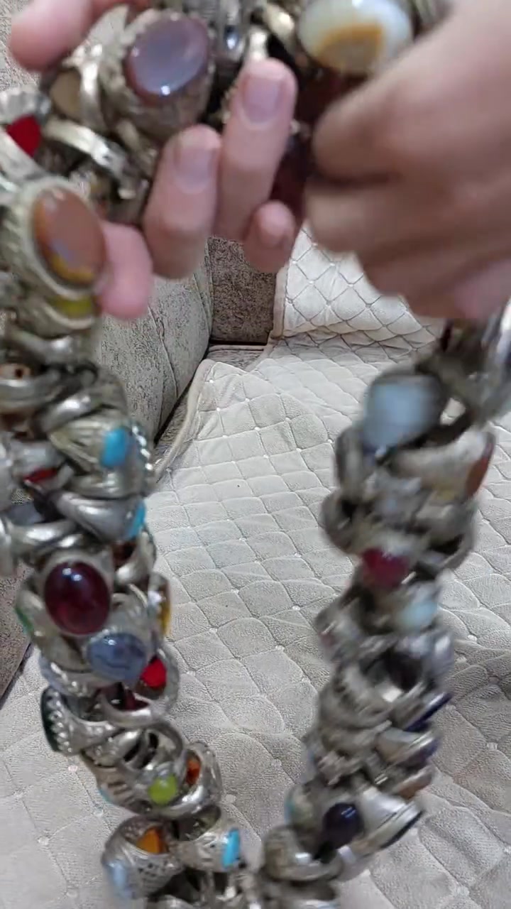 شلعة محابس إيرانية ١٣٠ محبس ب١٥٠ الف واتساب ***********
