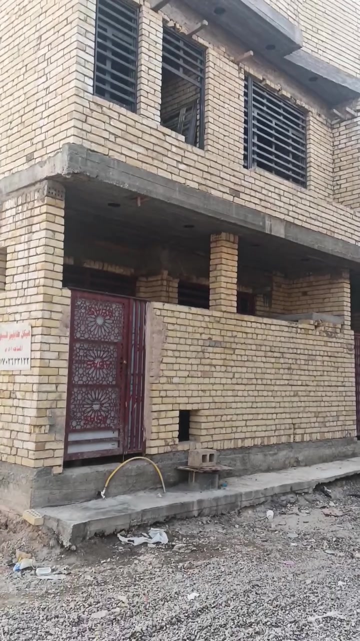 هيكل 50م طابقين للبيع
غرفتين نوم+استقبال+ مطبخ+ صحيات عدد3 / الشعلة- الشارع الغربي- مقابل قطاع السابع- طابو ملك صرف زراعي 25  / السعر 54 مليون وبيه مجال
للاتصال ***********
