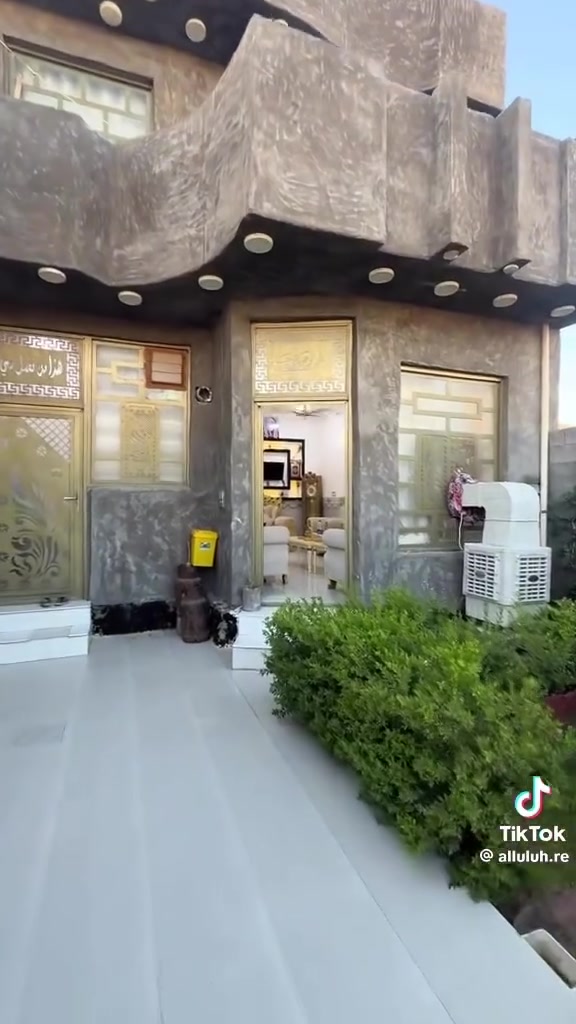 🏠 بيت للبيع
📍 الموقع: قرب شركة ياسين للألمنيوم
📐 المساحة: 163 م²
🏗️ بناء سنة 2023
🏢 طابقين
🛏️ 4 غرف نوم

✨ بناء حديث ومناسب للسكن

📞 للاستفسار والتفاصيل، مراجعة مكتب الملكي للعقار. او الاتصال ***********
