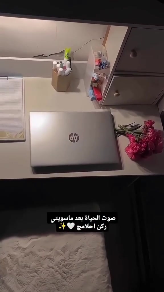 ميز مكتبي • متوفر • الحله