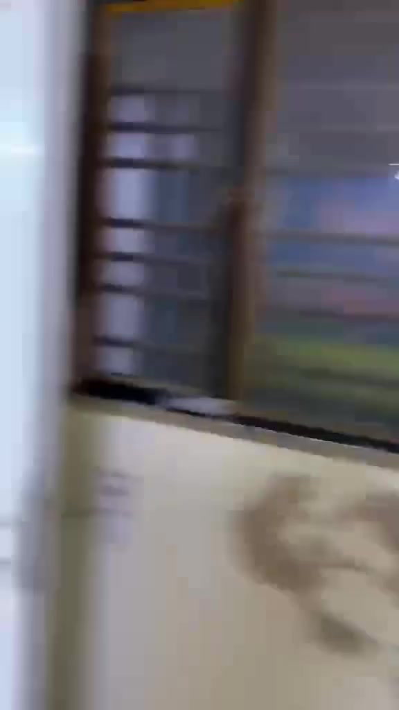 مناسب بدون دلاليه 
تعويض نقص طلاب 4 نفرات
الشقة عنوانها شارع فلسطين تقاطع النخلة 
متكونة من غرفتين وصالة ومطبخ وحمام 
طابق اول وعمارة مرتبه مقابل كصنا البغدادي
للتواصل واتس فقط ***********
