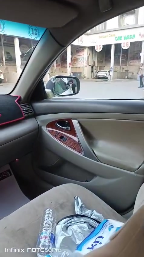 السلام عليكم
للبيع كامري موديل 2008
وارد خليجي 
محرك 4/2400. سلندر 
فول مواصفات GXL اعله فئه 
لون ابيض ثلجي 
المواصفات 
تحكم استيرن جهتين 
مثبت سرعه كشن كهربائي برده خلفيه فتحه سقف  شاشه تاب  كامره خلفيه  حساس خلفي  يعني السياره فول واحد على واحد 
كير محرك كفاله تخم تاير صدر أمامي خلفي تبريد ثلج قطعتين السياره 
السعر المطلوب 85
العنوان البصره 
رقم الهاتف ***********

نص مكتوب في الصور:
- شوبي