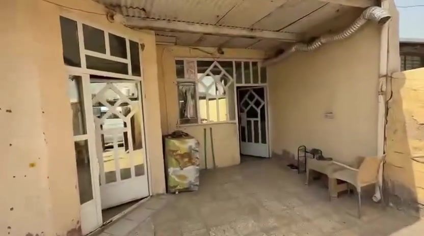 السلام عليكم للبيع بيت مساحة 150نزال 20واجهة 7.5 طابق واحد سقف ثانوي قرار 317 مكان بيت بغداد الزعفرانية قرب الأمانة سعر 60مليون وبي مجال ***********
