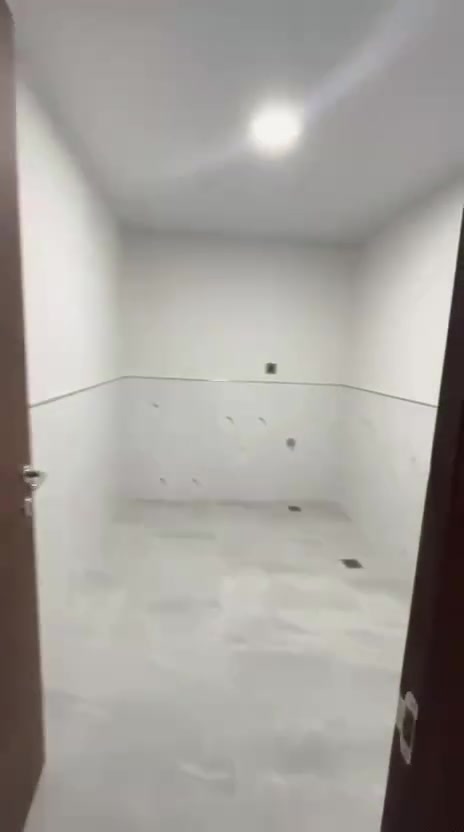 🏡 فرصة استثمارية مميزة للبيع | مجمع بوابة العراق
📍 مجمع بوابة العراق – بناية 22
🏢 الطابق السادس
📐 المساحة: 253 م²
🔑 العقار مؤجّر حالياً
💰 الوارد السنوي: 24 مليون دينار

💵 السعر المطلوب: 45 شدّة وبيها مجال

✨ فرصة استثمارية ممتازة، خصوصاً مع وجود وارد سنوي ثابت.

📞 للتواصل والاستفسار:
واتساب ***********
