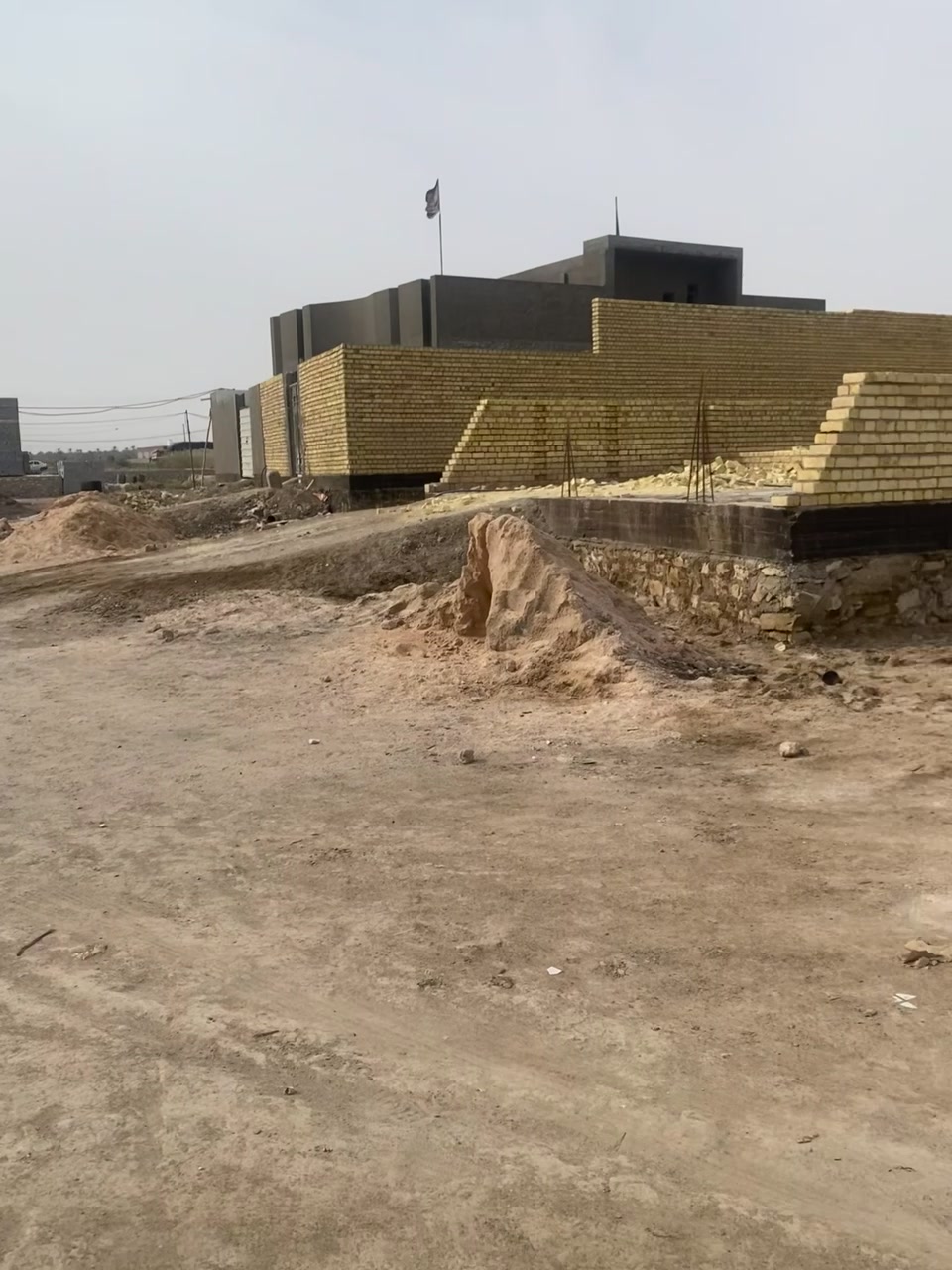 سماوه شارع الزريجيه • ٤٠٠م • طابو زراعي