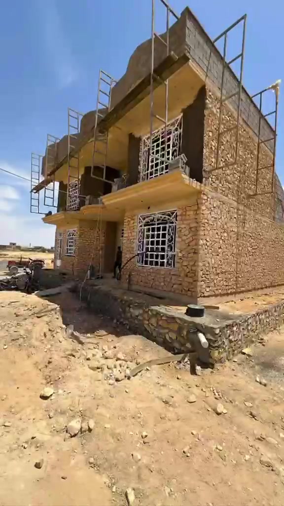 السلام عليكم كادر لبخ شغل درجه اوله نشتغل كل مكان داخل حديثه وشغل مثل ما موضح بالصور نشتغل على المتر وقطعيه العنده شغل يتصل ويدلل ‏‪***********‬‏
