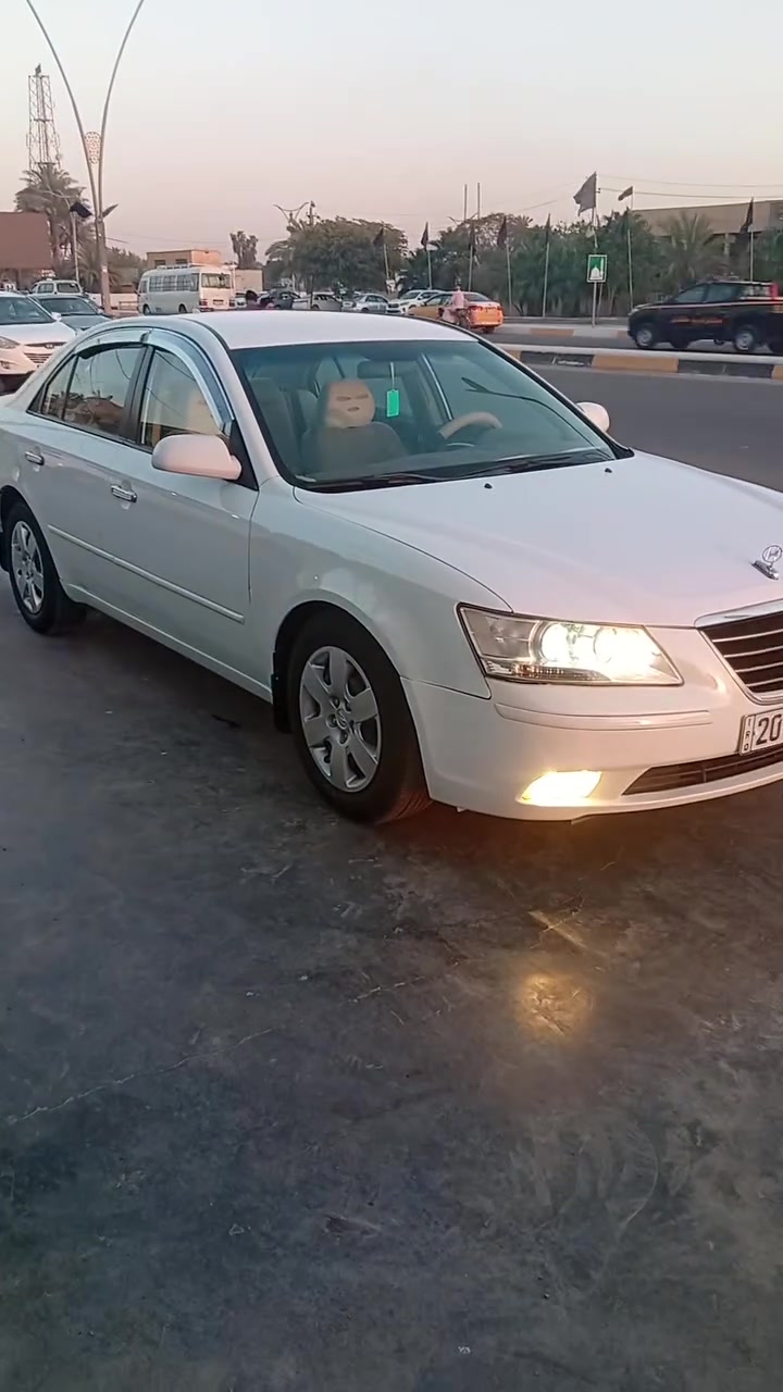 موديل2009وارد امريكي صدر جديد تبريد ثلج سيارة خير من الله  اي نقص مابيهه..سنويه هزه كله جديد السعر 110وبيهه مجال..العنوان ديالى .كنعان ..***********،     
***********غير متواجد ع الفيس
