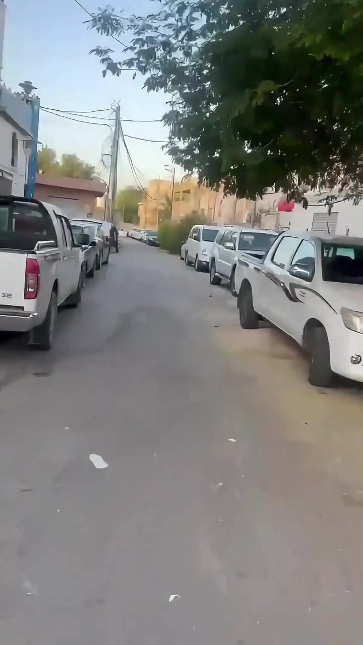 الموقع الغربي • ١٧٦م • أثاث درجة أولى