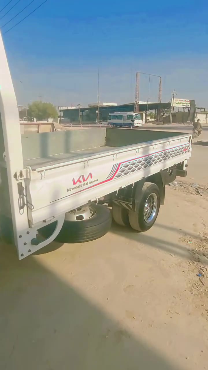 كيا فحل ٤٠٠٠ ٢٠٢٠ سياره نضيفه وخير من الله مال جناي وجمبازي ربع متذب عليها رايدها ١٦٥ مكفوله كفاله عامه شاصي اكسن مكينه كير حداديه كامله *********** مكاني كربلاء
