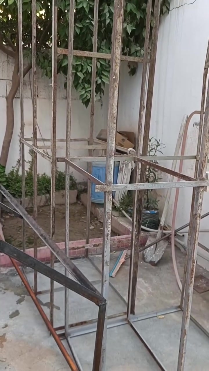 للبيع غراض كامله ميوزه عدد 5 وصناديگ وميزان 2
السعر 250 بيه مجال
للاستفسار ***********
