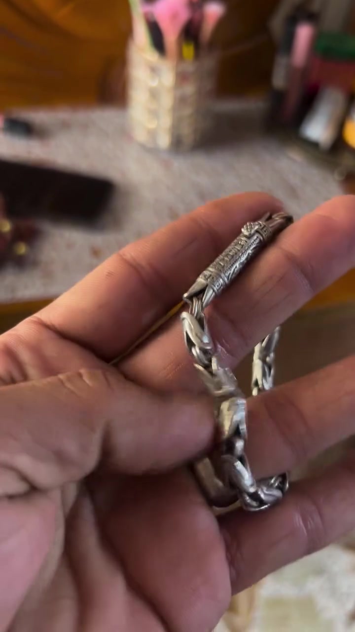 بغداد • الحسينيه المعامل • متاح
