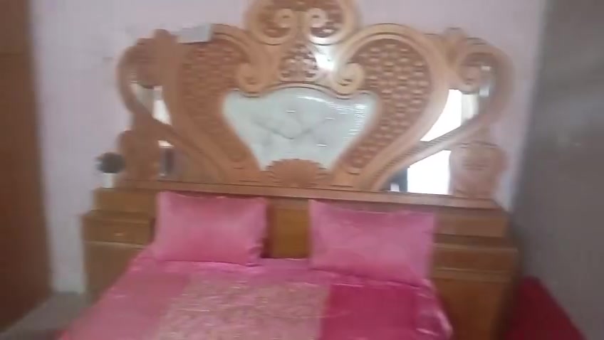 السلام عليكم غرفه اخشاب للبيع المكان شكوك غرفه نظيفه السعر 500 وبيها نجاح***********.  اتصل خاص واتساب
