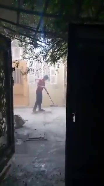 بيت للايجار
في منطقة ال4000 مقابل البدالة قرب اسواق ركن البدالة مساحته 126
يحتوي على غرفة وصالة ومطبخ وملحقات وحديقة 
للاستفسار الاتصال على الارقام التالية 
***********
‏‪***********‬‏
