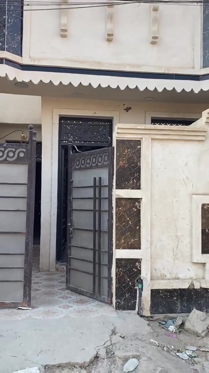 بيت للايجار في منطقة الالف مقابل مجمع الجوهرة مساحته 125م للاستفسار
***********
