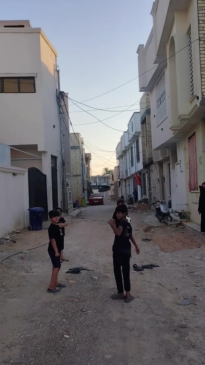 200 م كربلاء شارع بغداد حي العباس الفرع الأول حي موسى الكاظم الجه الثانيه شارع الحوراء زينب وتدخل للستفسار ***********
